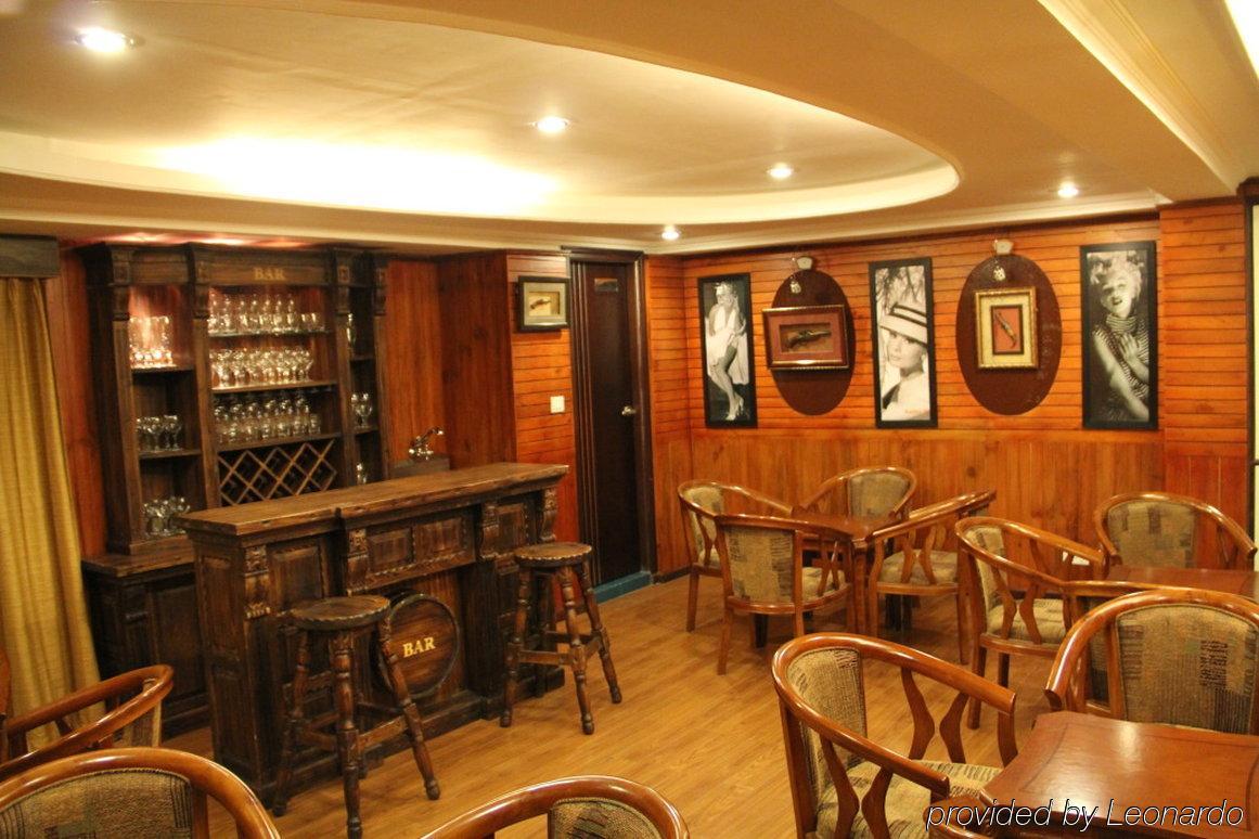 R.J.Resorts Darjeeling  Restaurante foto